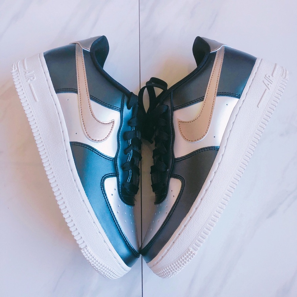 Nike Air Force 1 LV8 - Picture 3 of 8